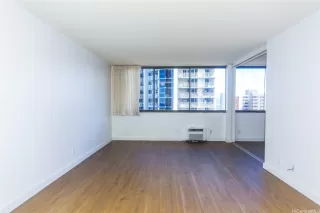 Photo #3: 202513956 Listing 