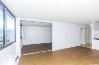 Photo #5: 202513956 Listing 