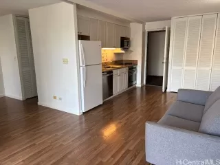 Photo #3: 202513986 Listing 