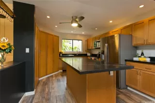 Photo #5: 202514025 Listing 