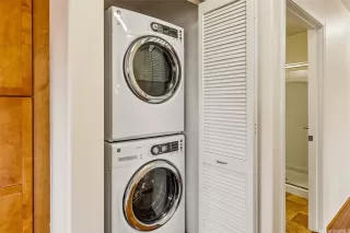 Photo #4: 202514026 Listing 