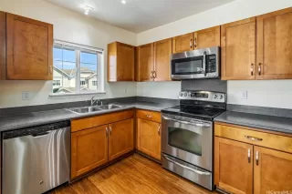 Photo #5: 202514026 Listing 