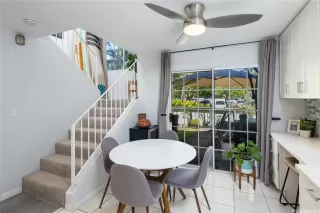 Photo #6: 202514027 Listing