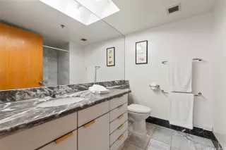 Photo #6: 202514031 Listing