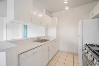 Photo #3: 202514038 Listing