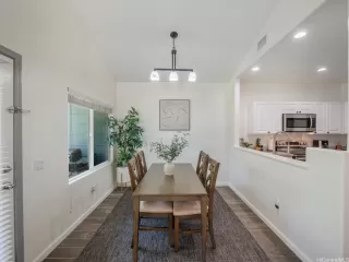 Photo #5: 202514048 Listing 