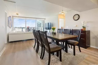 Photo #5: 202514100 Listing 