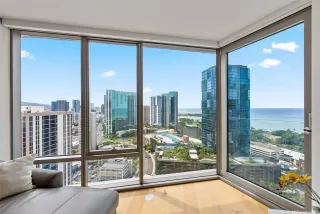 Photo #3: 202514113 Listing