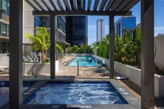 Photo #5: 202514132 Listing 