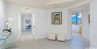 Photo #4: 202514139 Listing