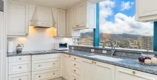 Photo #5: 202514139 Listing