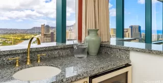 Photo #6: 202514139 Listing