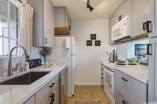 Photo #5: 202514151 Listing 