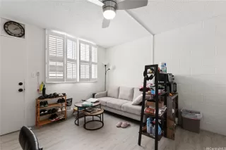 Photo #2: 202514152 Listing 