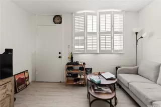 Photo #3: 202514152 Listing 