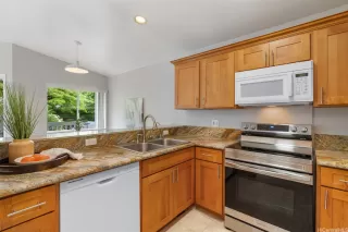 Photo #6: 202514230 Listing 