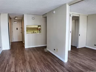 Photo #2: 202514295 Listing 