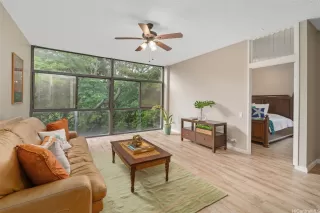 Photo #4: 202514378 Listing 