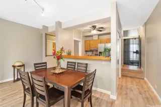 Photo #5: 202514378 Listing 