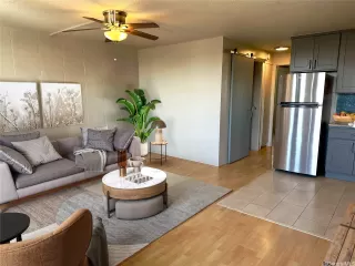 Photo #2: 202514392 Listing 