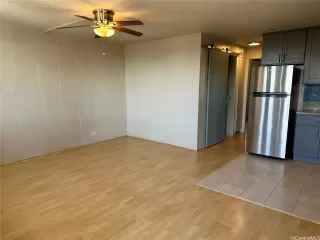 Photo #3: 202514392 Listing 