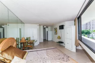 Photo #4: 202514448 Listing 