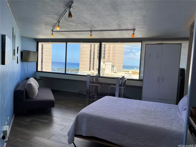 MLS: 202514504 Condo For Sale