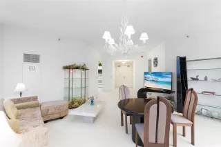 Photo #2: 202514523 Listing 