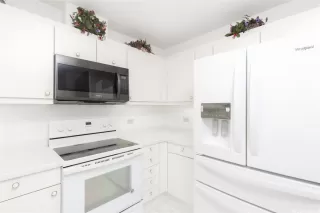 Photo #4: 202514523 Listing 