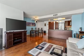 Photo #5: 202514532 Listing 