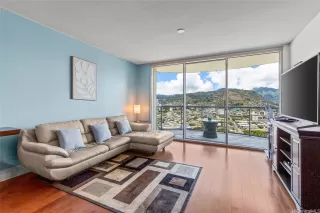 Photo #6: 202514532 Listing 