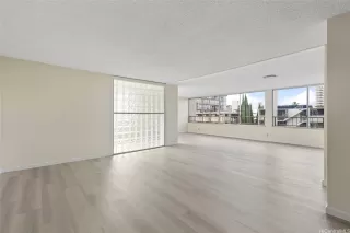 Photo #3: 202514757 Listing 