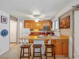 Photo #3: 202514763 Listing