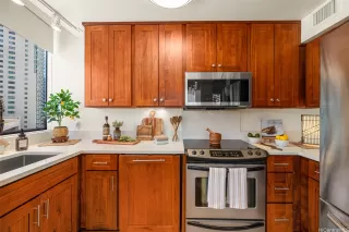 Photo #4: 202514768 Listing 