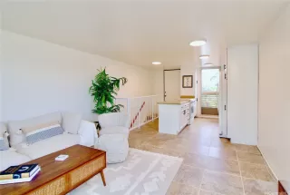 Photo #4: 202514788 Listing