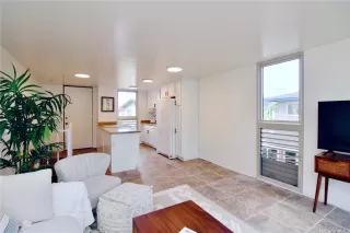 Photo #6: 202514788 Listing