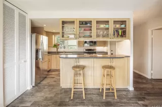 Photo #5: 202514793 Listing 