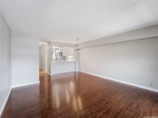 Photo #3: 202514848 Listing 