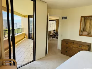 Photo #5: 202514853 Listing 