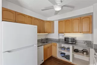 Photo #4: 202514903 Listing 