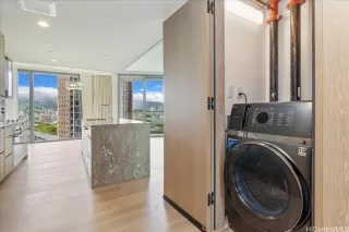 Photo #4: 202514993 Listing 