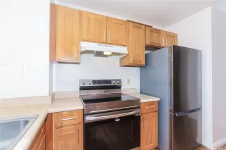 Photo #5: 202515089 Listing 