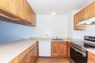 Photo #6: 202515089 Listing 