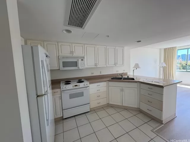 MLS: 202515093 Condo For Sale