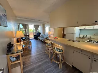 Photo #3: 202515129 Listing 