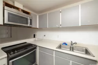 Photo #2: 202515209 Listing 