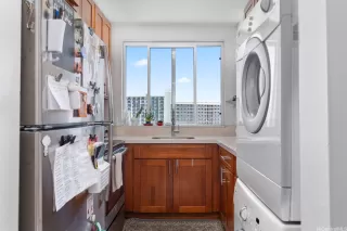 Photo #3: 202515250 Listing 