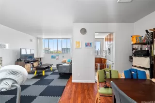 Photo #4: 202515250 Listing 