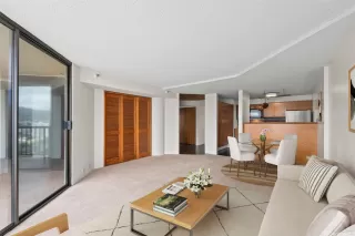 Photo #3: 202515278 Listing