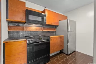 Photo #6: 202515278 Listing